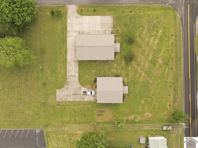 2331 Benton Briensburg Rd, Benton, KY 42025