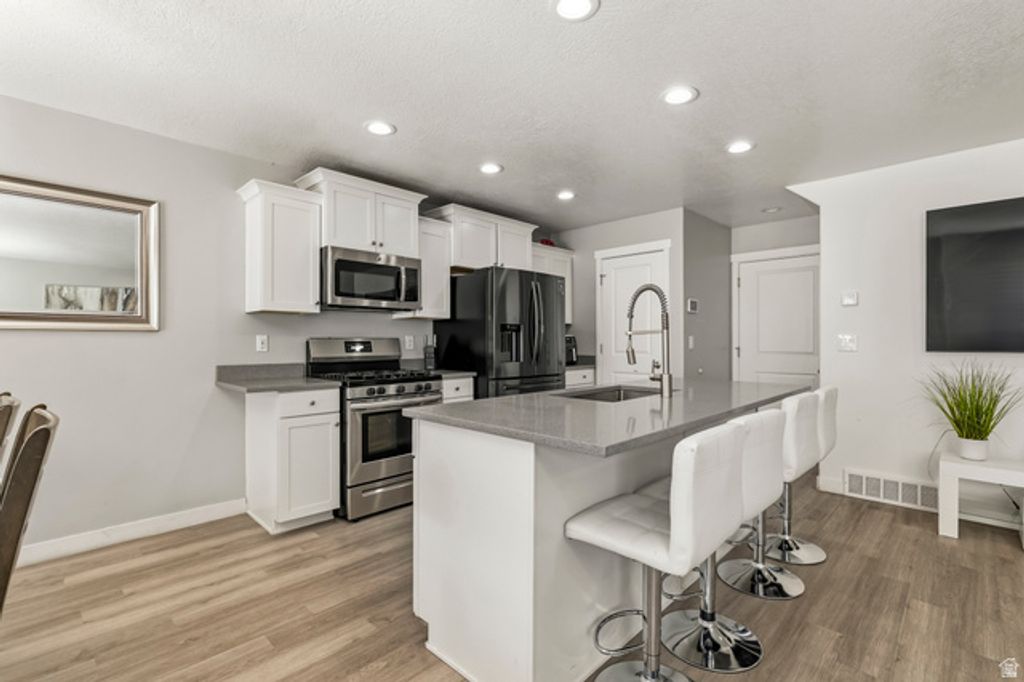 Image 10 of property listing at 14914 S MESSI ST, Herriman, UT 84096