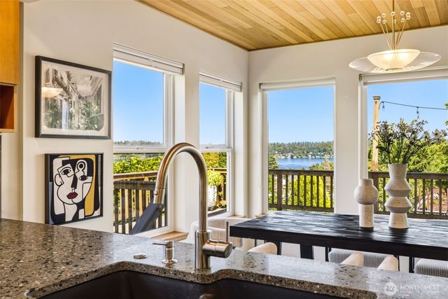 4730 48th Avenue S, Seattle, WA 98118