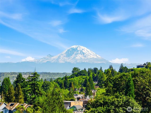 4730 48th Avenue S, Seattle, WA 98118