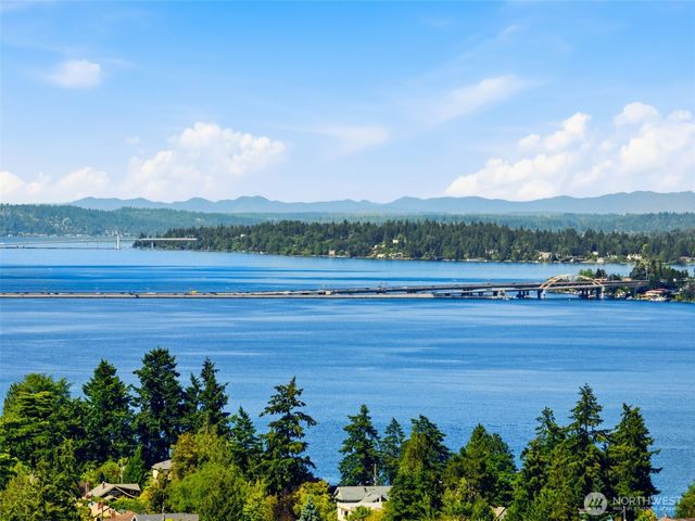 4730 48th Avenue S, Seattle, WA 98118