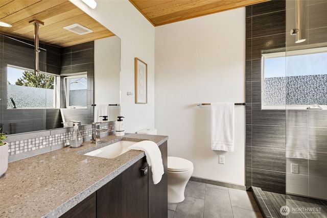 4730 48th Avenue S, Seattle, WA 98118