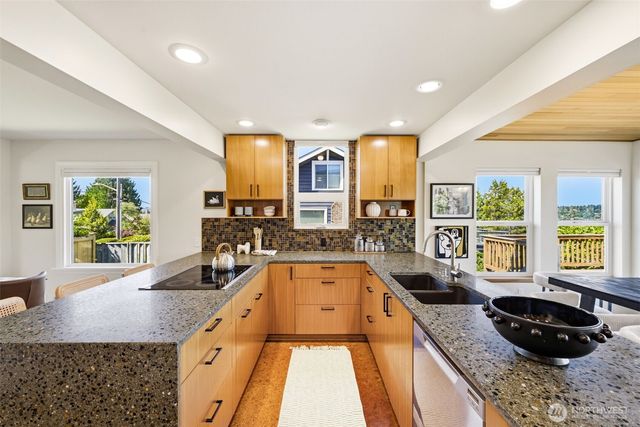 4730 48th Avenue S, Seattle, WA 98118