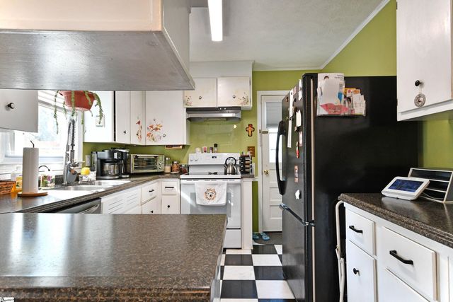 212 Brookmere Road, Simpsonville, SC 29681