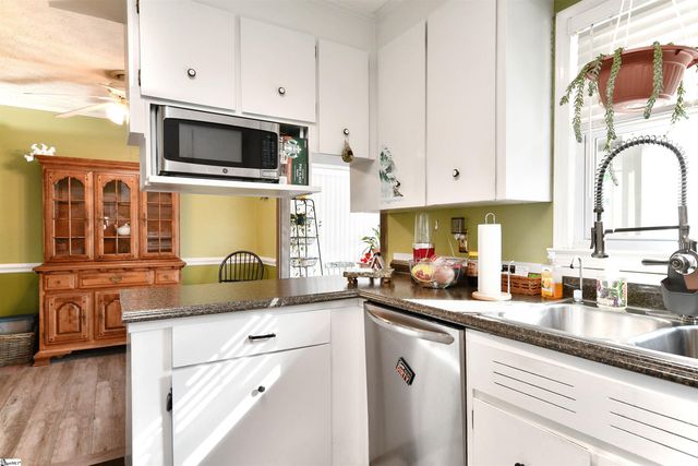 212 Brookmere Road, Simpsonville, SC 29681