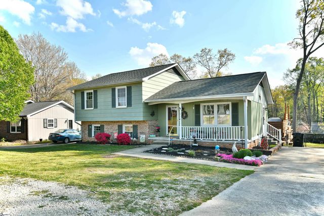 212 Brookmere Road, Simpsonville, SC 29681