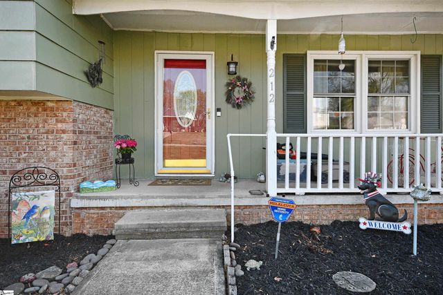 212 Brookmere Road, Simpsonville, SC 29681