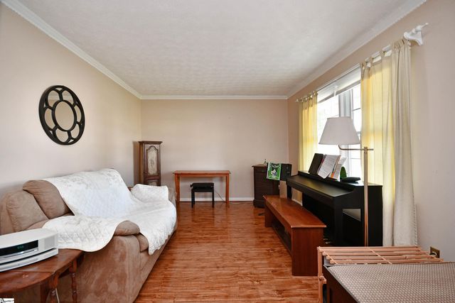 212 Brookmere Road, Simpsonville, SC 29681