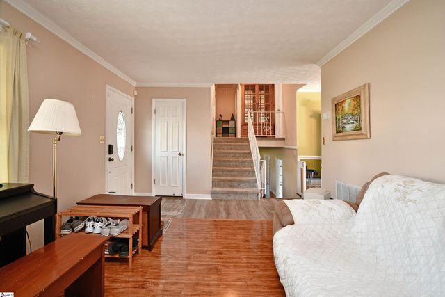 212 Brookmere Road, Simpsonville, SC 29681