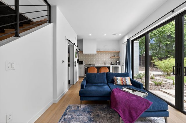 1206 Luna ST 2, Austin, TX 78721