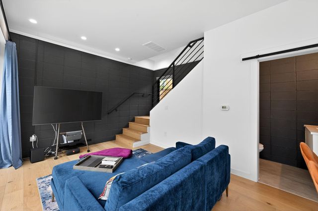 1206 Luna ST 2, Austin, TX 78721