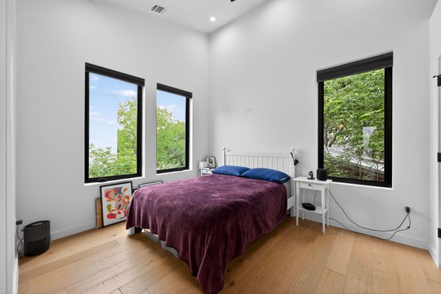 1206 Luna ST 2, Austin, TX 78721