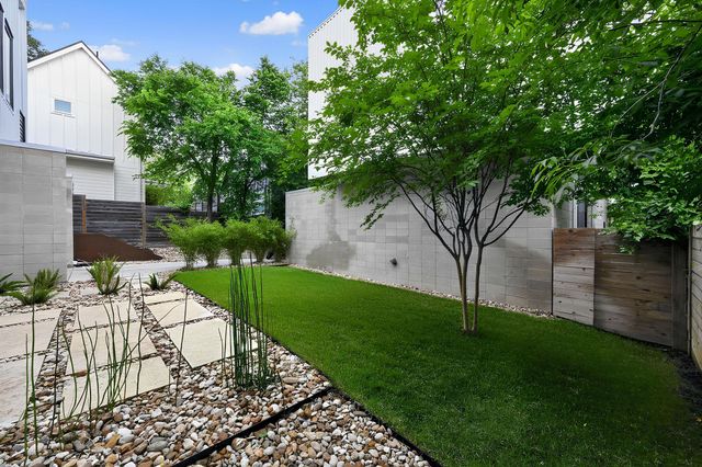 1206 Luna ST 2, Austin, TX 78721