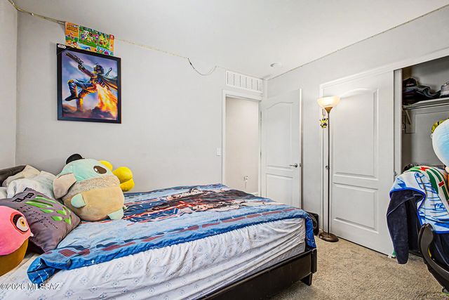 5063 S River Run Drive, Tucson, AZ 85746