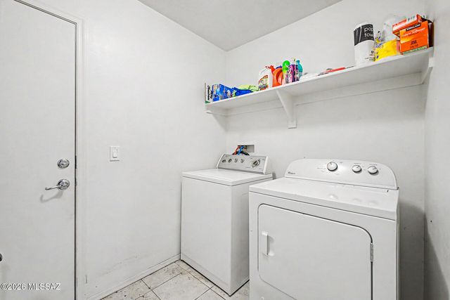 5063 S River Run Drive, Tucson, AZ 85746