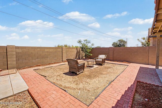 5063 S River Run Drive, Tucson, AZ 85746
