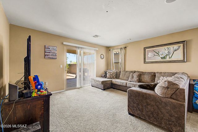 5063 S River Run Drive, Tucson, AZ 85746