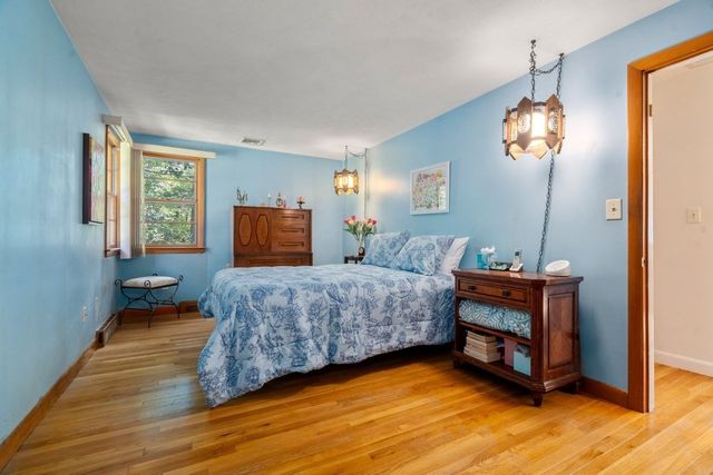 6 Johnson Rd, Sharon, MA 02067