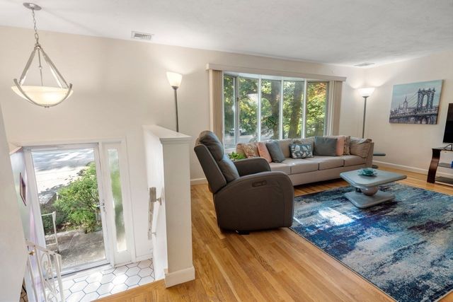 6 Johnson Rd, Sharon, MA 02067