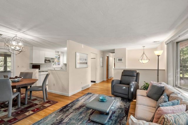 6 Johnson Rd, Sharon, MA 02067