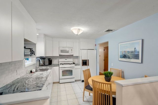 6 Johnson Rd, Sharon, MA 02067