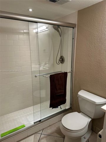 2701 E Sunrise Lakes Drive 209, Sunrise, FL 33322