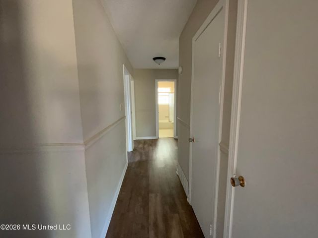 8313 Dottley Drive, Southaven, MS 38671