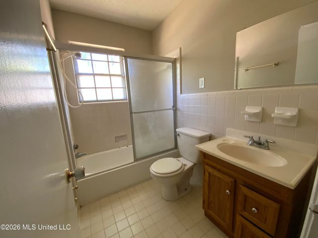 8313 Dottley Drive, Southaven, MS 38671