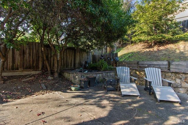 387 Allen Way, Benicia, CA 94510