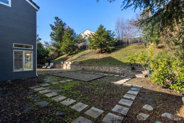 387 Allen Way, Benicia, CA 94510