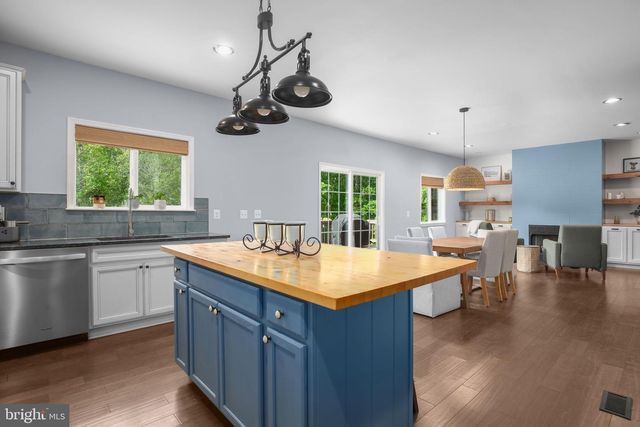 60 RIVER FALLS RD, Fredericksburg, VA 22406