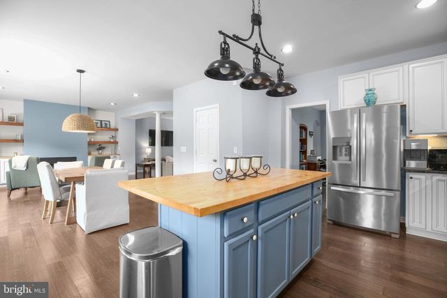 60 RIVER FALLS RD, Fredericksburg, VA 22406