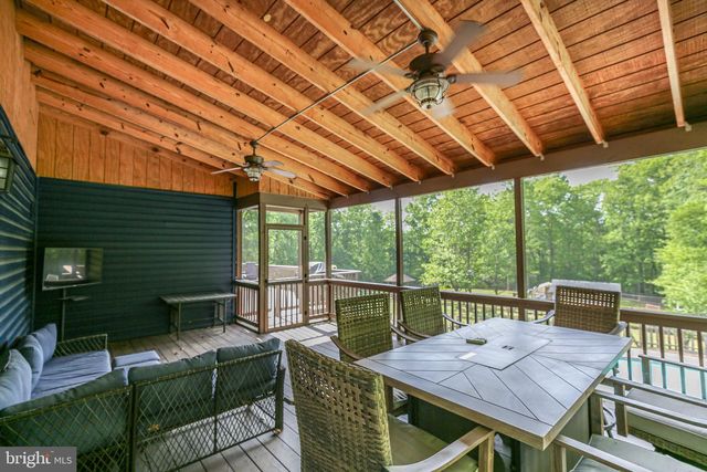 60 RIVER FALLS RD, Fredericksburg, VA 22406
