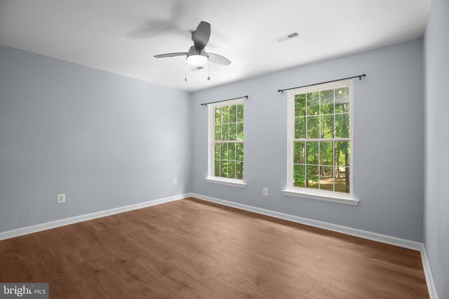 60 RIVER FALLS RD, Fredericksburg, VA 22406