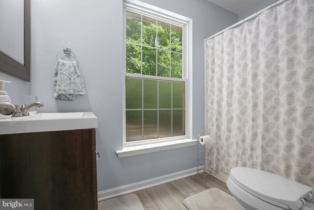 60 RIVER FALLS RD, Fredericksburg, VA 22406