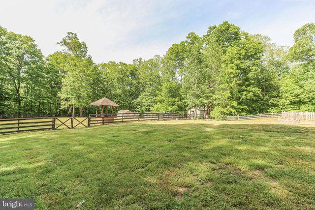 60 RIVER FALLS RD, Fredericksburg, VA 22406