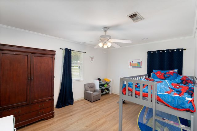 114 S Dugan Street, Bells, TX 75414