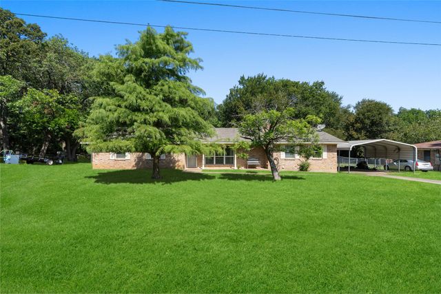 114 S Dugan Street, Bells, TX 75414