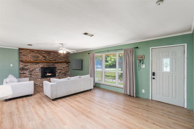 114 S Dugan Street, Bells, TX 75414