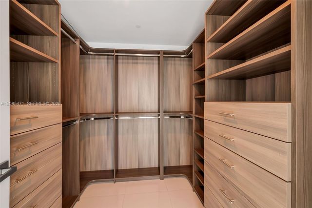 1080 Brickell Avenue 3900-3901, Miami, FL 33131