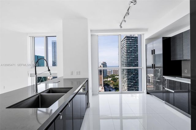 1080 Brickell Avenue 3900-3901, Miami, FL 33131