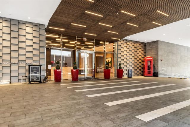 1080 Brickell Avenue 3900-3901, Miami, FL 33131