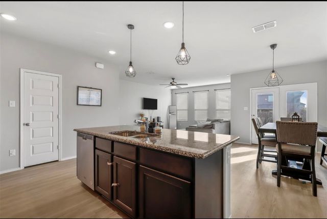 7600 Gangway Drive, Fort Worth, TX 76179