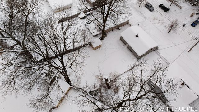 814 Woolsey Drive SW, Grand Rapids, MI 49503