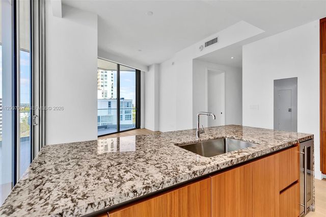 175 SE 25 Road 803, Miami, FL 33129