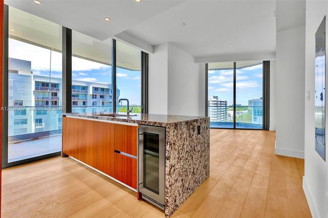175 SE 25 Road 803, Miami, FL 33129