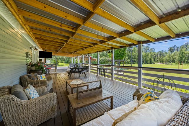 543 Campbell Road, Ridgeville, SC 29472