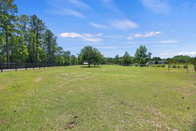 543 Campbell Road, Ridgeville, SC 29472