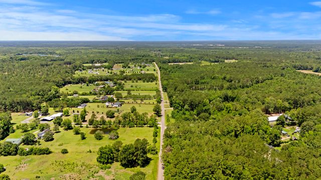 543 Campbell Road, Ridgeville, SC 29472