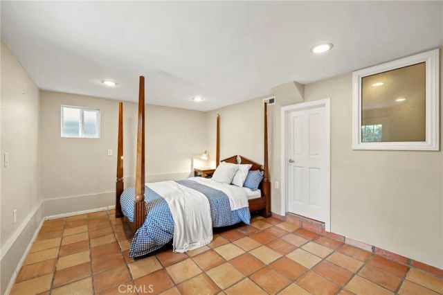 1091 La Mirada, Laguna Beach, CA 92651